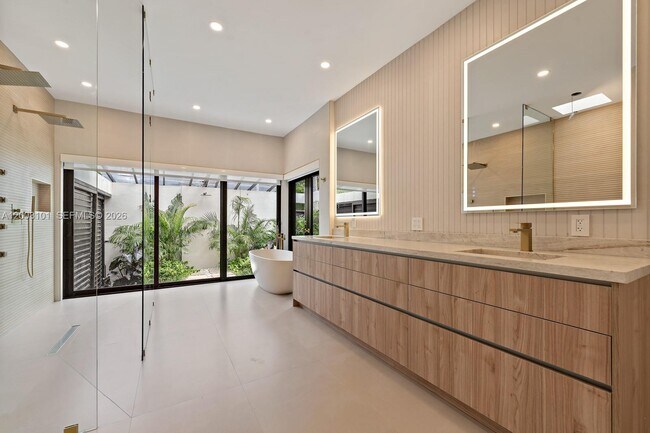 Building Photo - 7460 SW 179th St