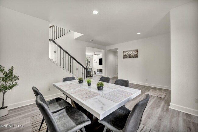 Building Photo - 10677 Foxberry Park Dr