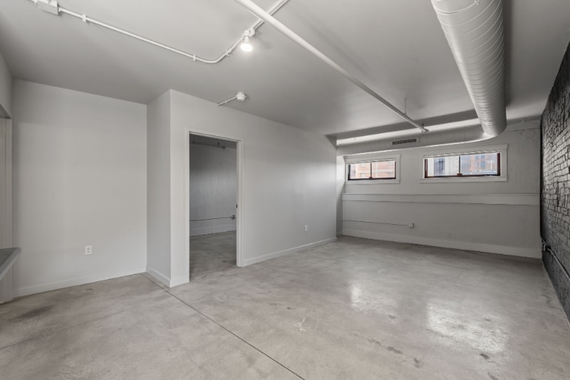 Building Photo - 1006 Olive St