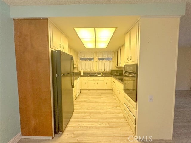 Building Photo - 353 Avenida Sevilla