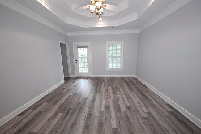 Building Photo - 964 Hank Aaron Dr SE