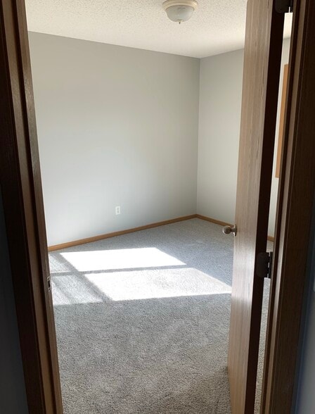 Second bedroom - 7708 Arboretum Village Cir