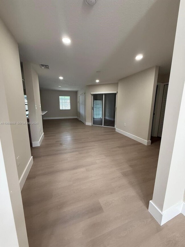 Building Photo - 16432 SW 47th Terrace