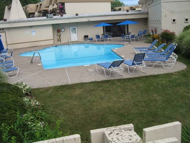 Building Photo - 404 Bay Village Dr