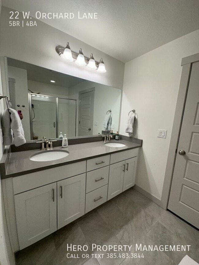 Building Photo - 22 W Orch Ln