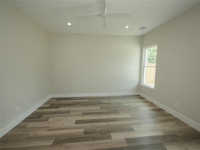 Building Photo - 7350 Cayton St