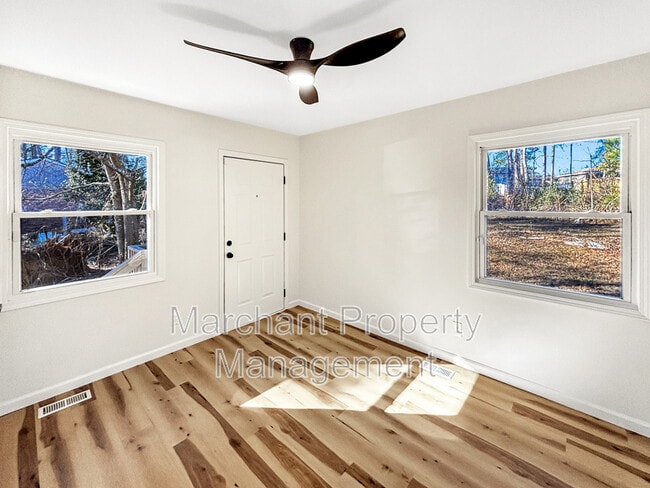 Building Photo - 279 Pioneer Pl