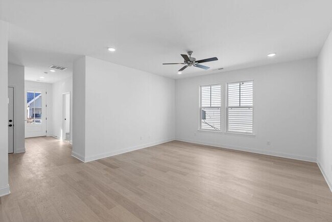 Building Photo - Brand New Home! Convenient Location! RENT TODAY!