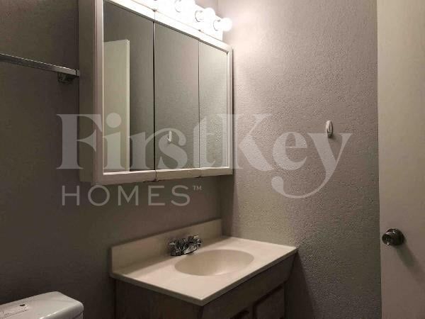 Building Photo - 4635 West Palo Verde Avenue