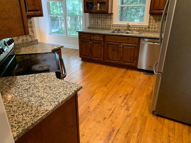 Building Photo - Beautiful Home in Asheton Park - SUBLEASE ...