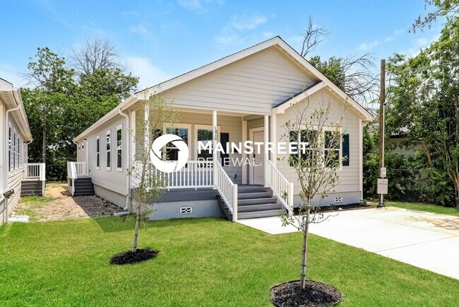 Primary Photo - 4 Bedroom Pet-Friendly Home in San Antonio...