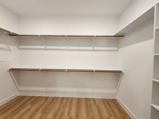 Building Photo - 7817 Beckley St