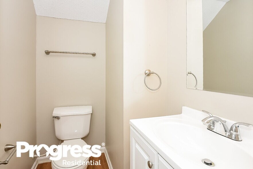 Building Photo - 160 Windcroft Cir NW