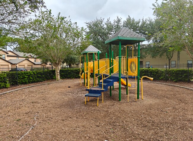 Building Photo - Spacious 2-Bed, 2.5-Bath Townhome with Gar...