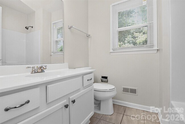 Building Photo - 4307 Saxonbury Way