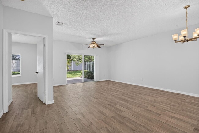 Building Photo - 1263 SW 48th Terrace