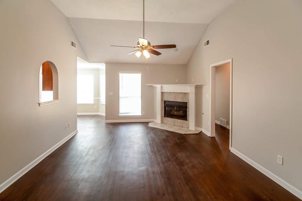 Building Photo - 9807 Pigeon Roost Park Cir