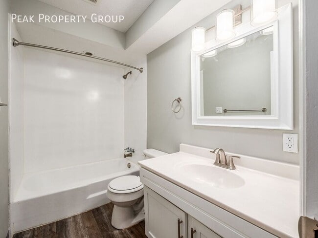 Building Photo - 4507 Westborough Dr W