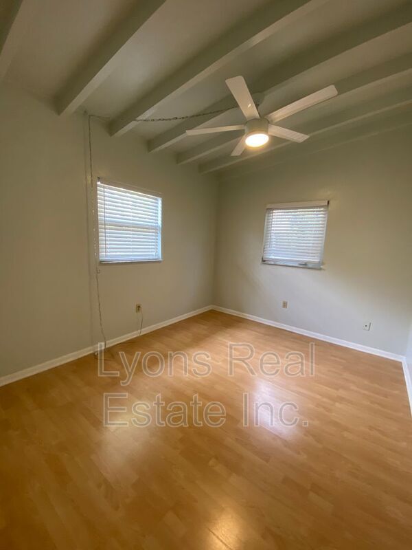 Building Photo - 394 N Spring Lake Blvd NW