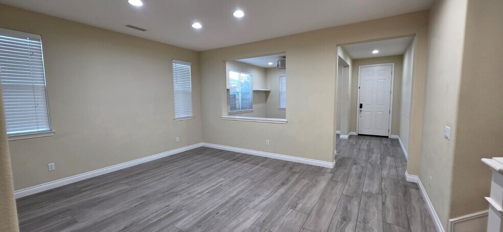 Building Photo - 14313 Florence St