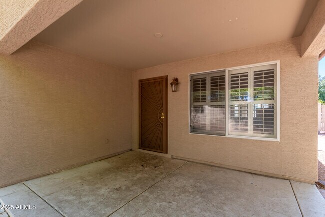 Building Photo - 8156 W Tonto Ln