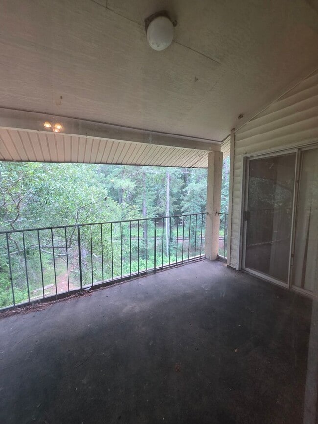 Building Photo - 1208 Bush River Rd