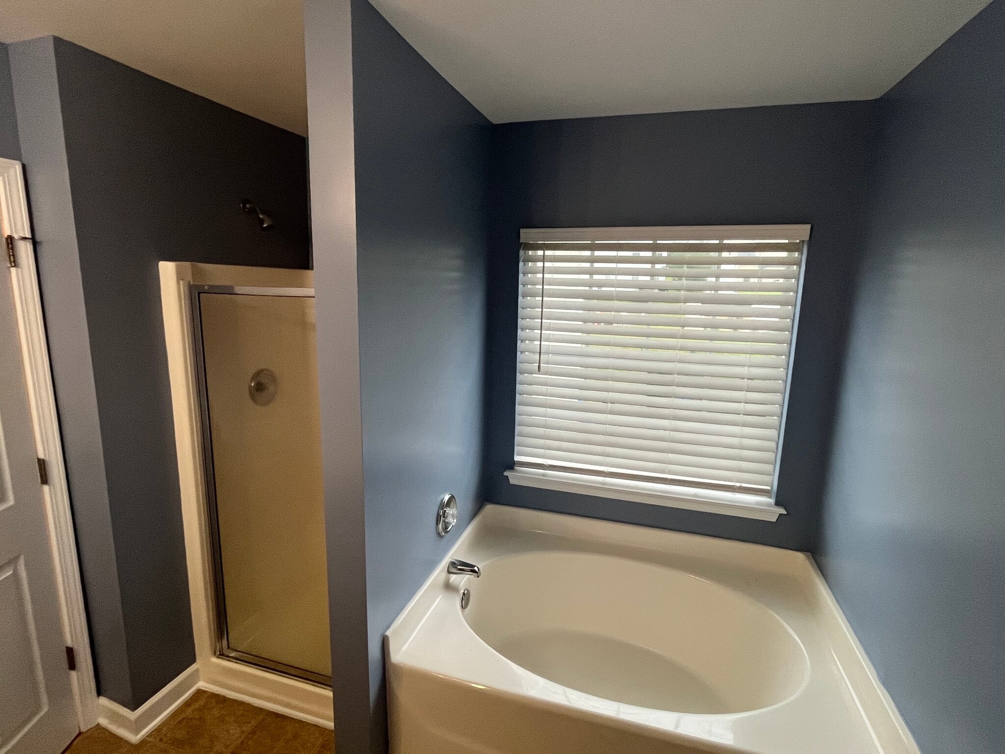 Building Photo - 913 Redford Ln