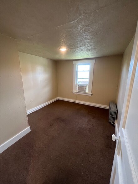 Building Photo - 143 Washington St