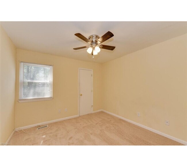 Building Photo - 5378 Palmyra Ct