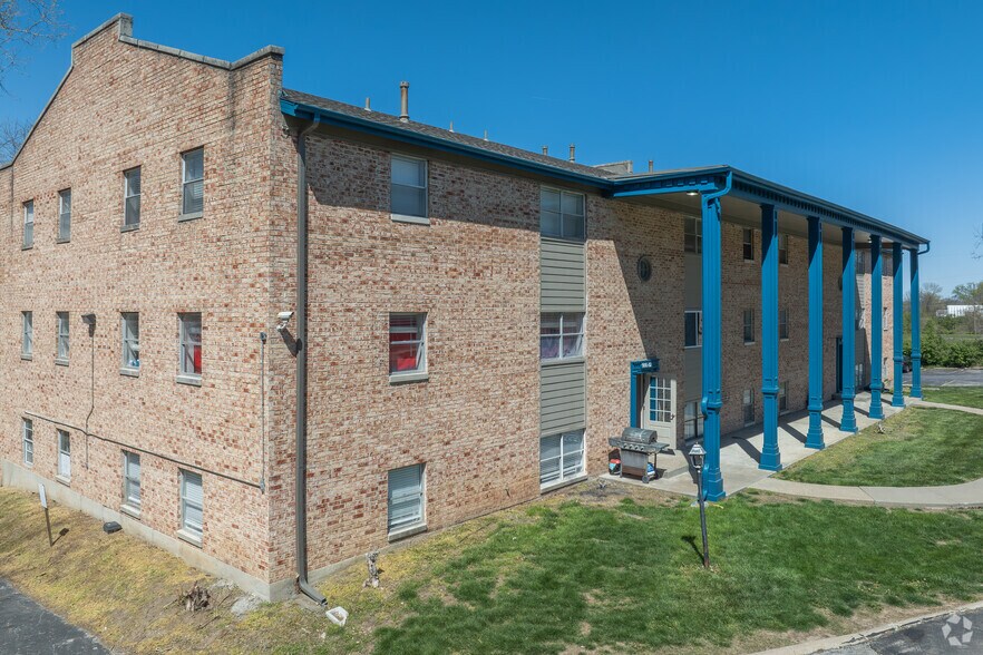 Somerset Village Apartments 6000 Raytown Rd Kansas City MO 64133