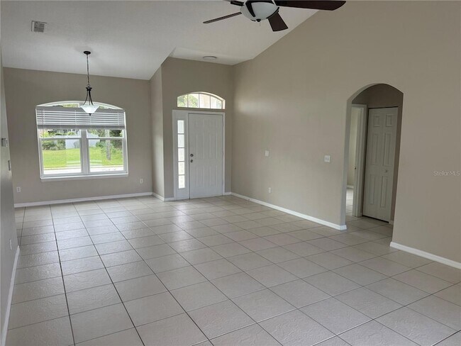 Building Photo - 125 Florida Park Dr N
