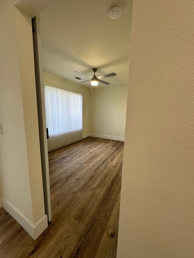 Building Photo - 1024 Michelle Ct