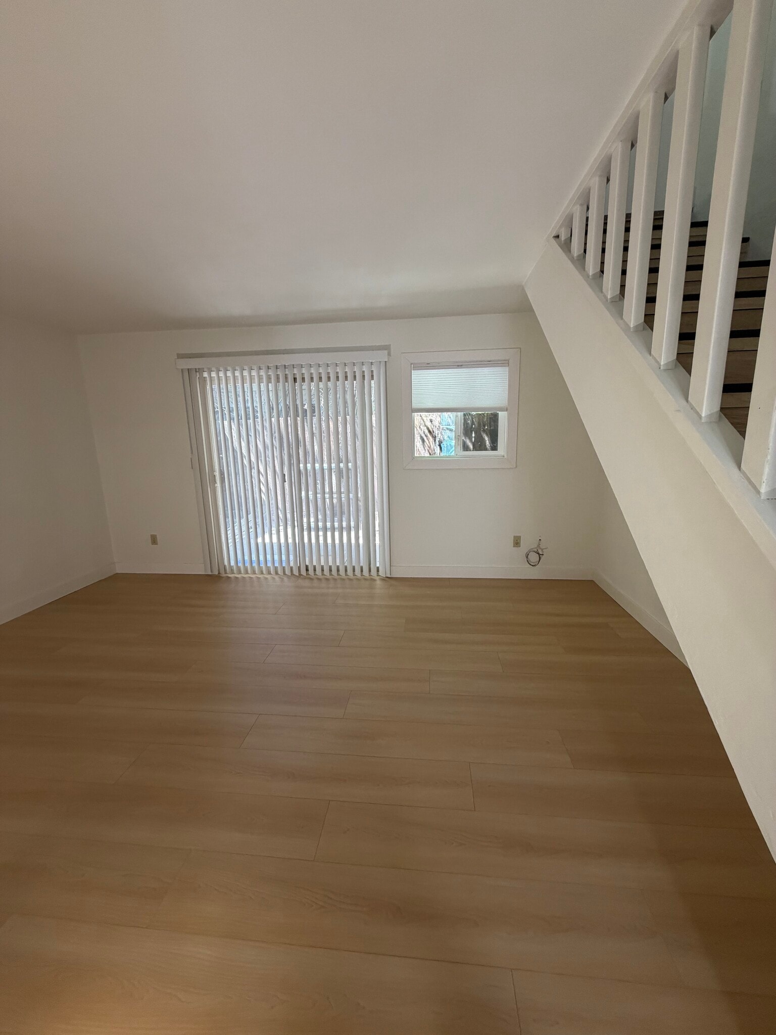 living room - 136 Pryce St
