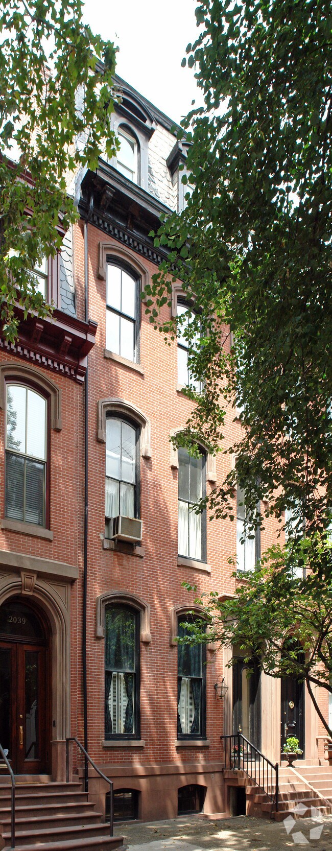 Building Photo - 2037 Delancey Pl