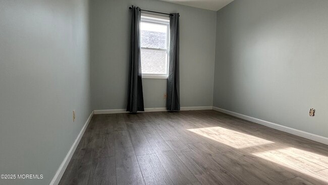 Building Photo - 58 Kearney Ave