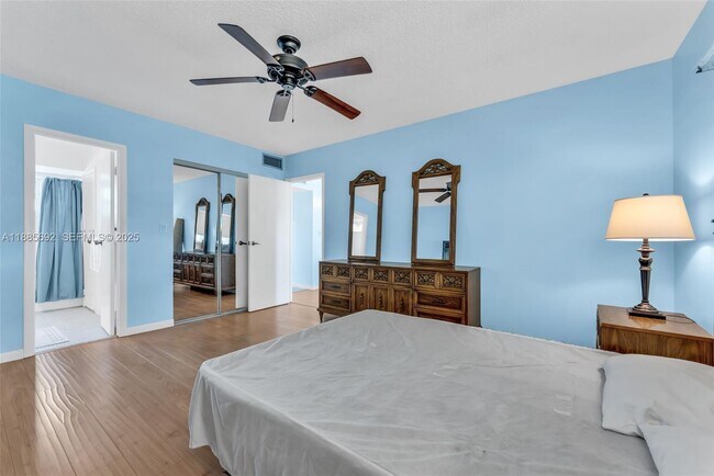 Building Photo - 5000 NW 36th St