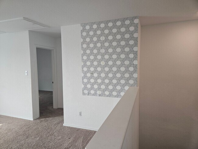 Building Photo - 4 Bedroom with 2 car garage