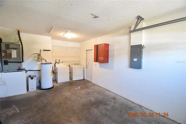 Building Photo - 818 Gray St S