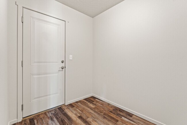 Building Photo - Luxury 3 Bed, 2 Bath Rancher in Spokane Va...