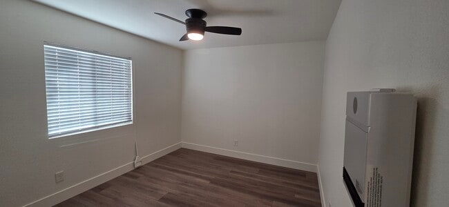 Building Photo - 10504 Caminito Rimini