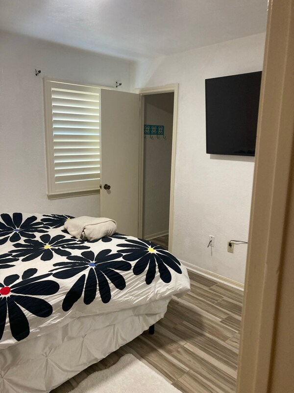 Building Photo - 101 Bridle Dr
