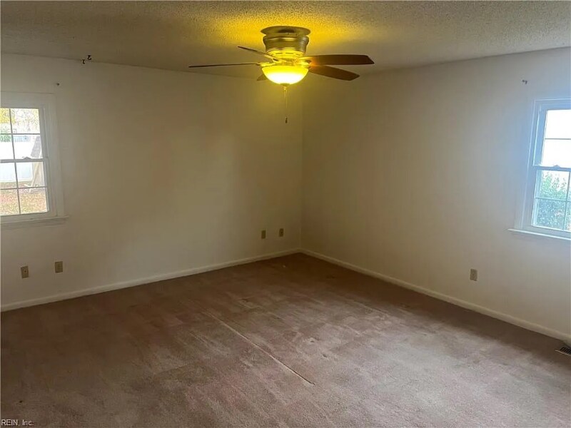 Building Photo - 73 73rd St