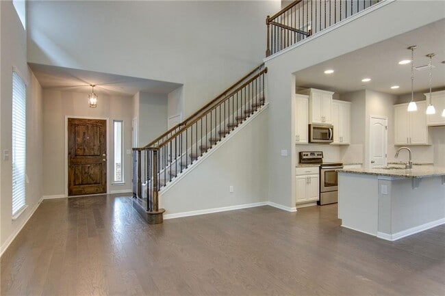 Building Photo - 3240 E Whitestone Blvd
