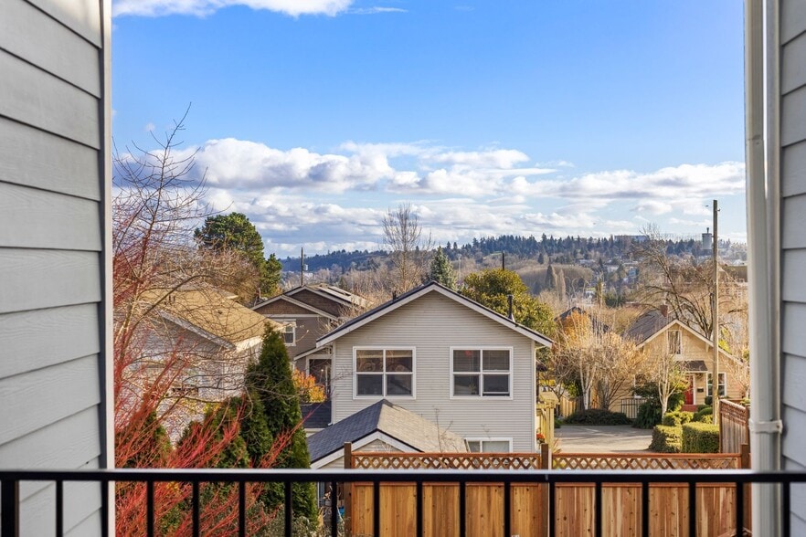 Building Photo - 2411 S Norman St