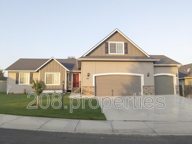 Primary Photo - 611 N Kayden Way