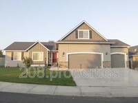 Building Photo - 611 N Kayden Way