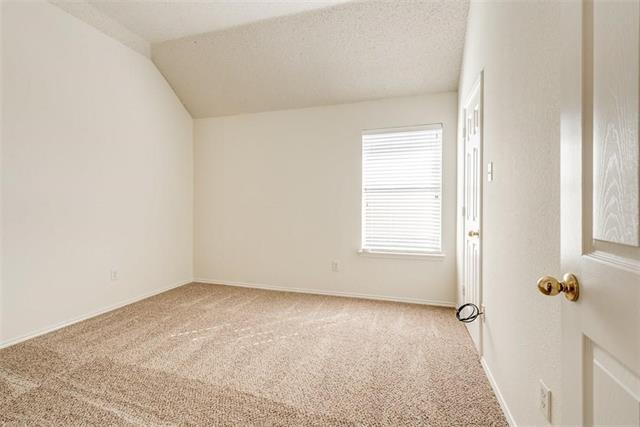 Building Photo - 4500 Shady Hollow Dr