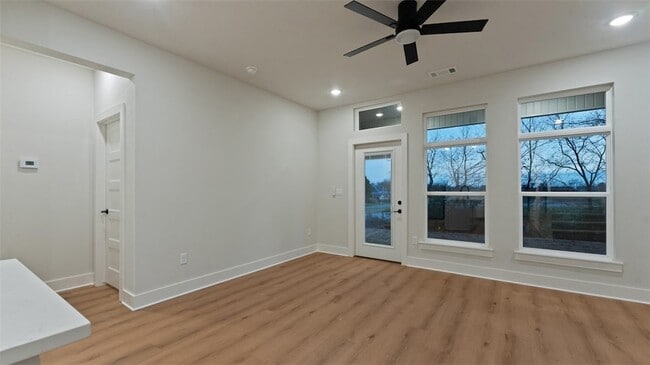 Building Photo - 1851 Lapis Ave