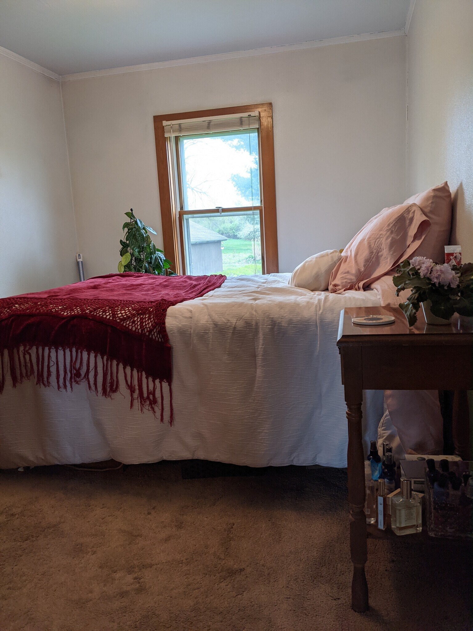 Bedroom - 2022 Danby Rd