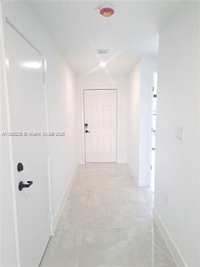 Building Photo - 1373 NW 1st St